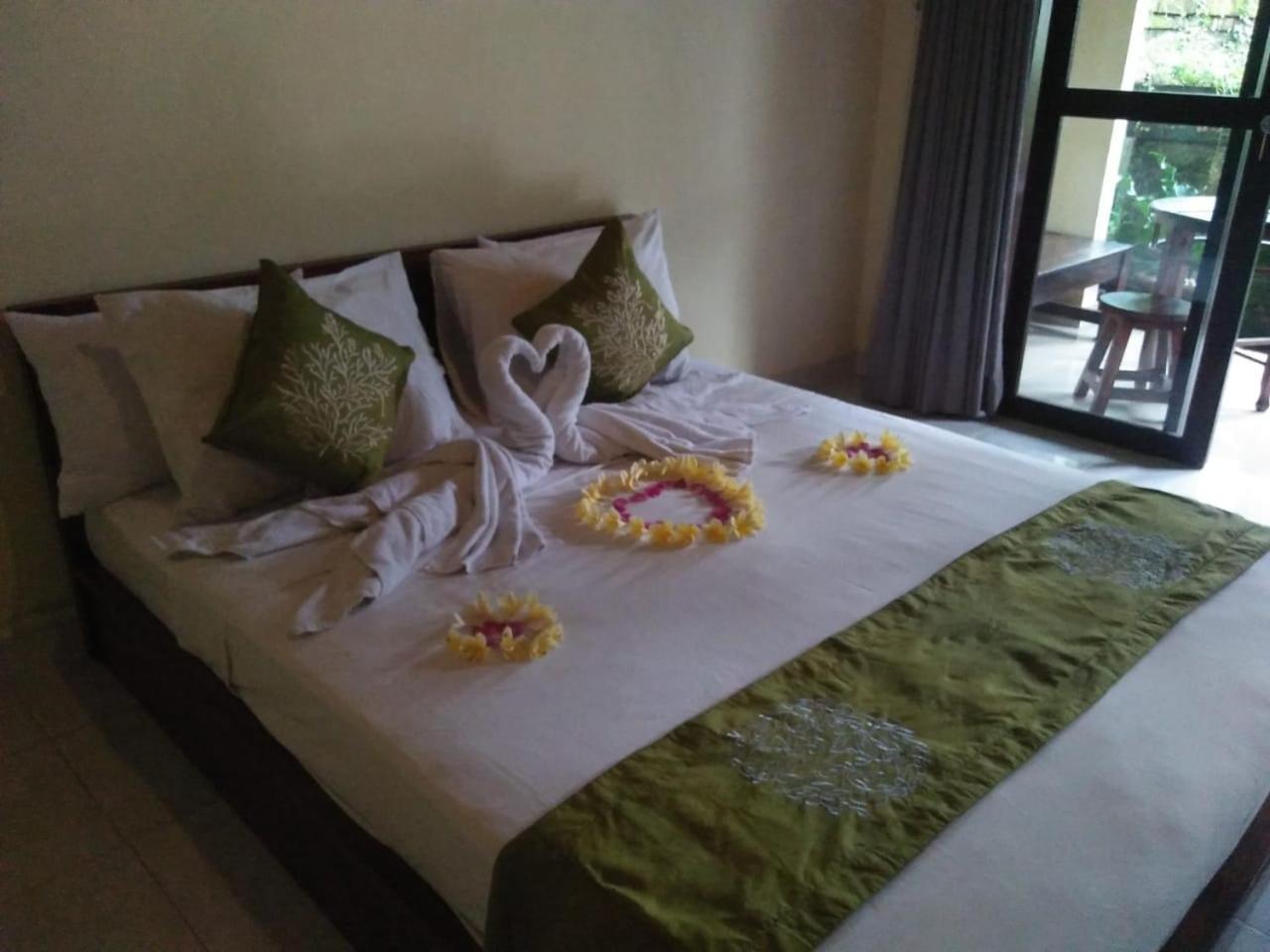 ウブド Lionk Bali House Bed & Breakfast エクステリア 写真